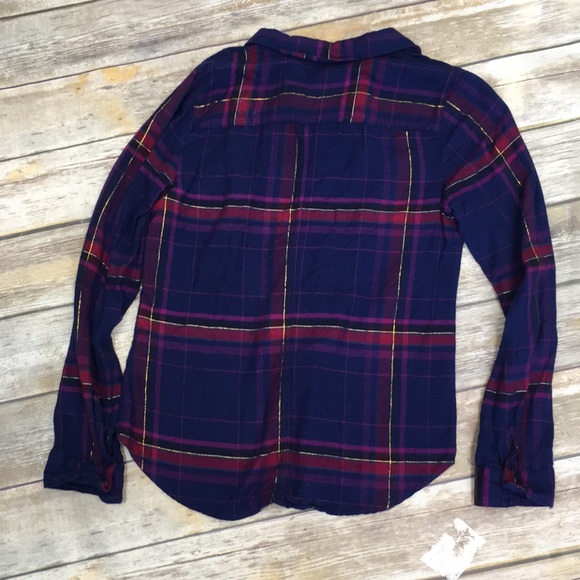 Maurice’s Plaid Top - Picture 4 of 4